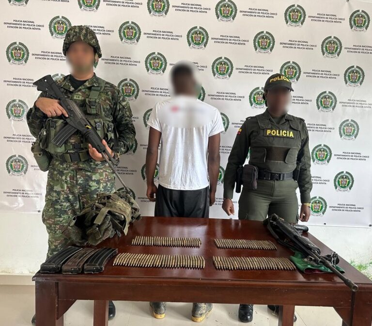 En Novita se entrega un presunto integrante del Clan del Golfo