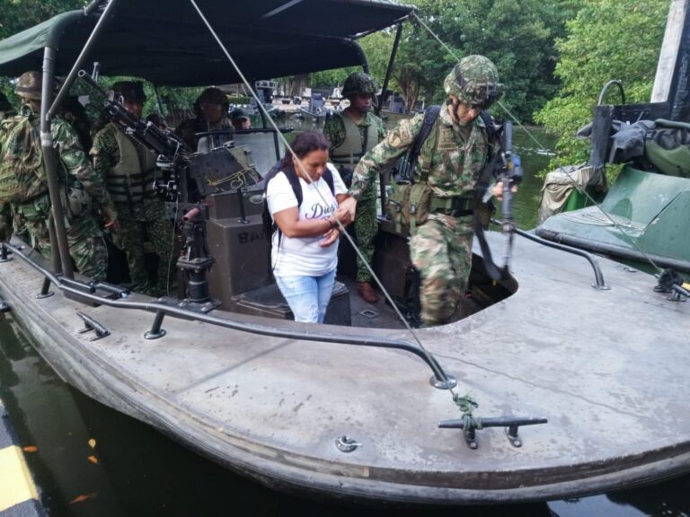 El Ejército capturó a mujer cabecilla del Clan del Golfo en Unguía, Chocó