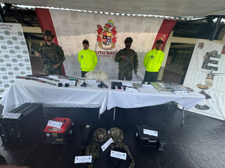 Ejército Nacional, la Fuerza Aeroespacial, Policía y Fiscalía General de la Nación logran importante golpe al ELN en zona rural de Lloró.