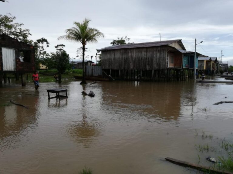 Emergencia humanitaria en Carmen del Darién por intensas inundaciones