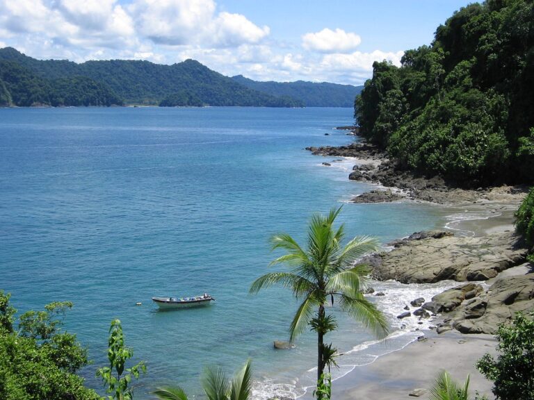 MinComercio y Politécnico Grancolombiano lanzan convocatoria para que colegios públicos del Chocó se conviertan en líderes del turismo sostenible