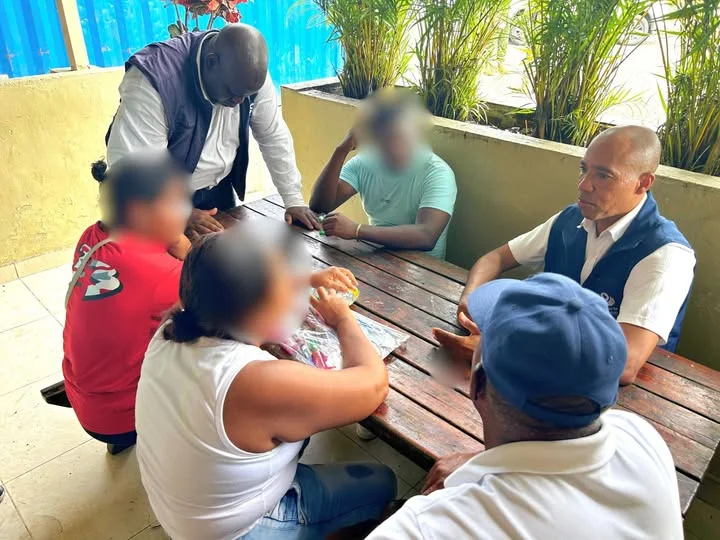 Rescatan dos personas que habían sido secuestradas por el ELN en el Chocó: estaban en una lancha
