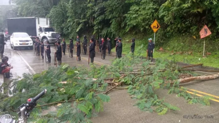 comunidades indígenas bloqueos Chocó.jpeg