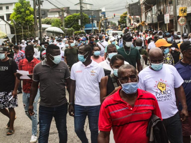 Delegación de mineros chocoanos viaja este jueves a Bogotá para reunirse con varios ministerios