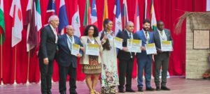 La chocoana Aura Vanessa Aguilar fue premiada por su aporte a la ciencia política como investigadora y escritora. 1 La chocoana Aura Vanessa Aguilar fue premiada por su aporte a la ciencia política como investigadora y escritora.