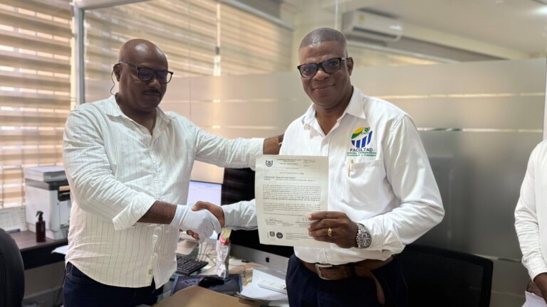 Nombran a Reinaldo Cuesta Borja como nuevo vicerrector de docencia de la UTCH