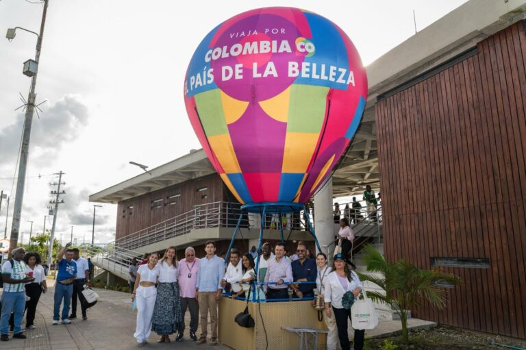Inaugurada la obra que impulsará la movilidad y la economía de Quibdó.
