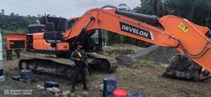 En Tutunendo una operación militar impacta la minería ilegal en el Chocó: más de 19.000 millones en pérdidas 2 En Tutunendo una operación militar impacta la minería ilegal en el Chocó: más de 19.000 millones en pérdidas