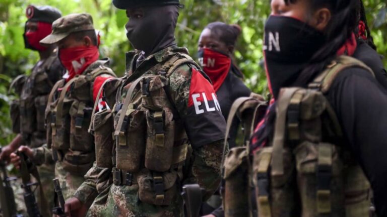 El ELN anunció un cese unilateral al fuego con motivo de las elecciones legislativas y las consultas presidenciales previstas para este 8 de marzo.