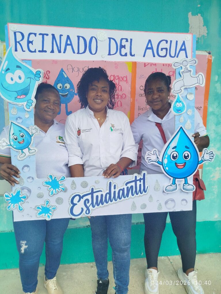 Estudiantes de Cértegui celebran el Día Mundial del Agua con creatividad y conciencia ambiental